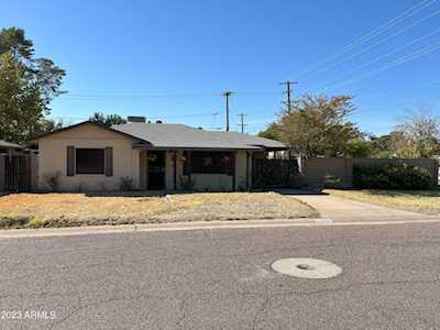 2056 N 39th Place Phoenix, AZ 85008