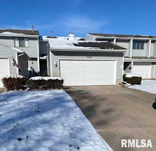 3146 Willowwood Dr Bettendorf, IA 52722