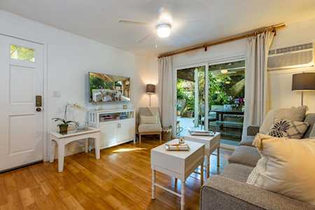 140 Uwapo Rd #11-106 Kihei, HI 96753