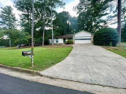 9670 Loblolly Lane Roswell, GA 30075