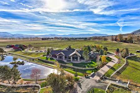 581 Black Bear Trail Gardnerville, NV 89460