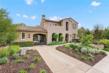 10530 Emerson Bend Tustin, CA 92782