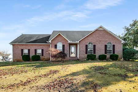 1319 Knight Dr Murfreesboro, TN 37128