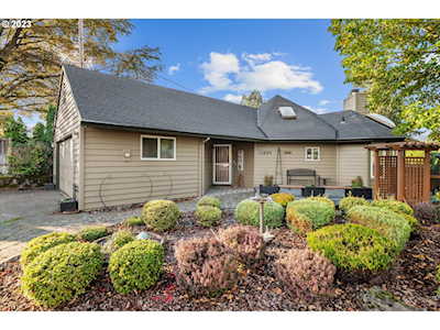 11895 SE Kehrli DR Milwaukie, OR 97222