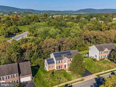 4 North Pointe Terrace Middletown, MD 21769