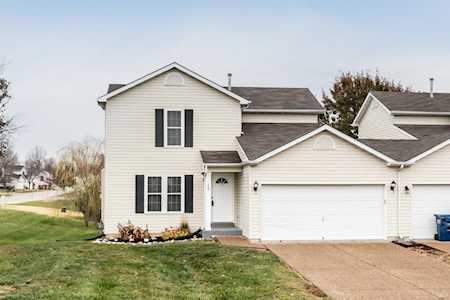 229 John Charles Dr Wentzville, MO 63385