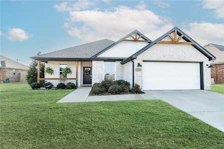 7459 Charlotte Ave Springdale, AR 72762