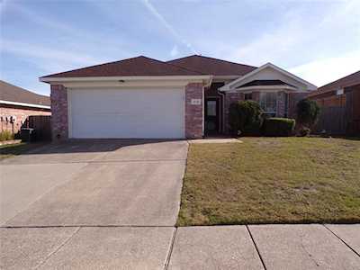 1618 Mt Zion Drive Arlington, TX 76018