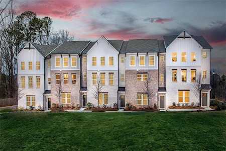 3374 Macaiva Alley Decatur, GA 30032