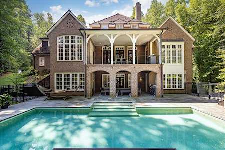 2950 Slaton Drive NW Atlanta, GA 30305