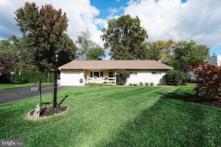 1059 Jeffrey Dr Southampton, PA 18966