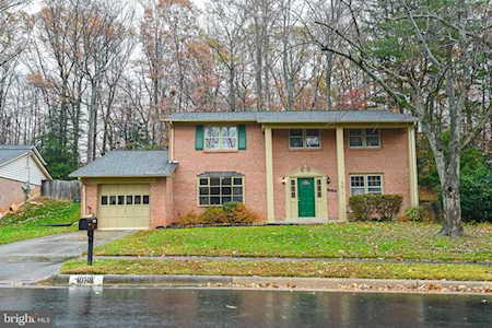 10118 Dundalk St Fairfax, VA 22032
