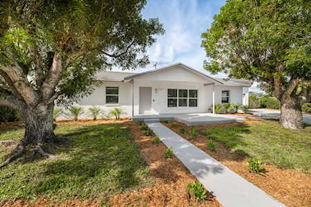 403 S 13th Court Lantana, FL 33462