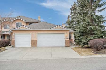 202 Scenic Acres Terrace NW Calgary, AB T3L1Y4