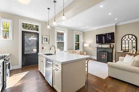 819 Washington St #1 Hoboken, NJ 07030