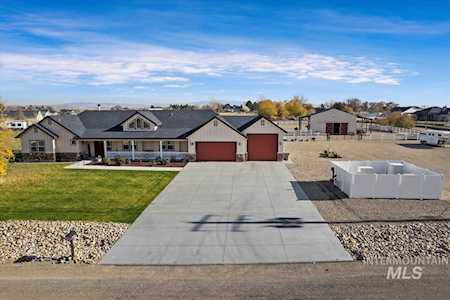 26077 Merlynn Ln Middleton, ID 83644