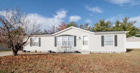 4712 Autumn Ridge Dr Columbus, IN 47203
