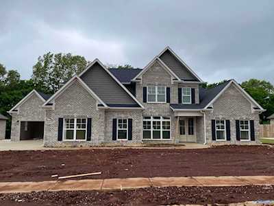 183 Stonycrossing Road Meridianville, AL 35759
