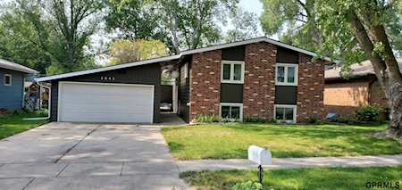4845 Cresthaven Dr Lincoln, NE 68516