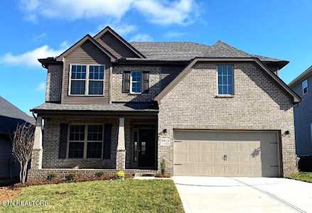 8818 Yellow Aster Rd Knoxville, TN 37931