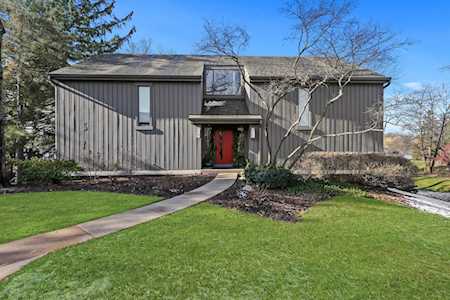 310 Hilltop Ct #D Lake Barrington, IL 60010