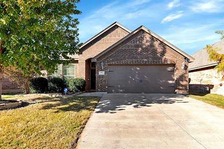 5921 Black Bass Drive Fort Worth, TX 76179