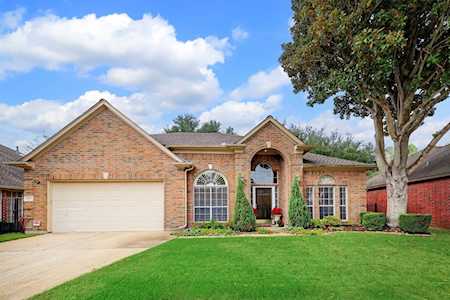 2930 Highland Lakes Dr Missouri City, TX 77459