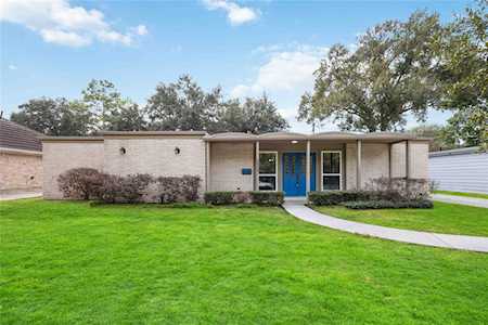 5507 Braesvalley Dr Houston, TX 77096