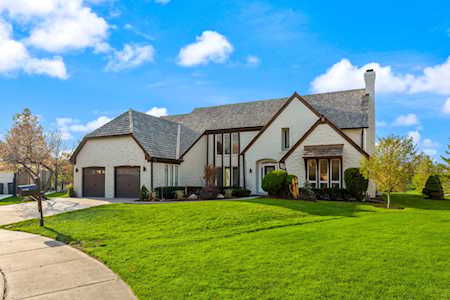 2500 Osage Dr Glenview, IL 60026