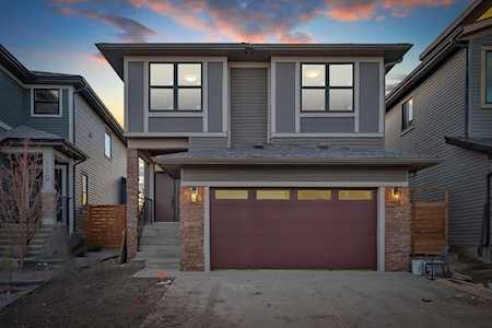 123 Precedence Hill Cochrane, AB T4C 0W9