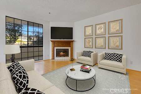 235 S Holliston Ave #213 Pasadena, CA 91106
