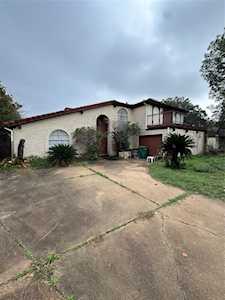 3701 Uraguay Dr Pasadena, TX 77504