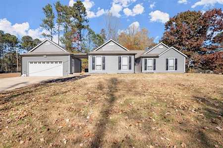 6000 Bayside Drive NW Acworth, GA 30101