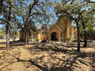 520 Canyon Oaks Drive Argyle, TX 76226