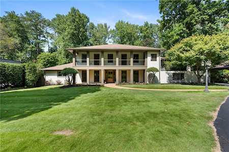 6270 Riverwood Drive Sandy Springs, GA 30328