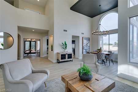 7904 Riviera Beach Dr Las Vegas, NV 89128