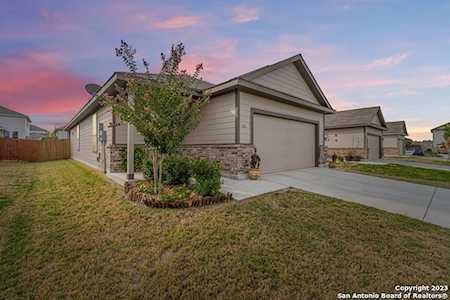 161 Buttercup Bend New Braunfels, TX 78130