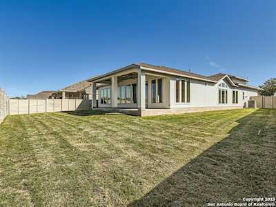 1215 Barberry Way New Braunfels, TX 78132