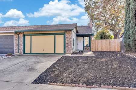 8582 Danridge Drive Sacramento, CA 95828
