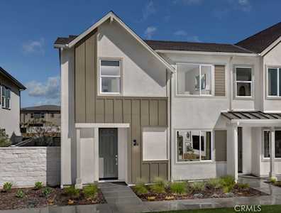 27709 Scenery Ln Valencia, CA 91381