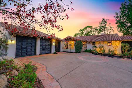 9775 Alto Dr La Mesa, CA 91941