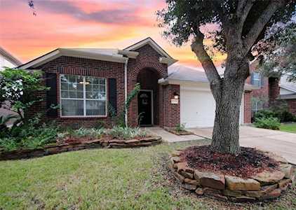 15319 Ochre Leaf Trl Cypress, TX 77433