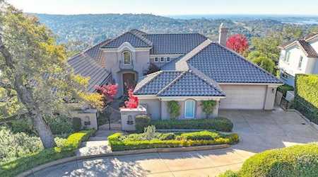 5464 Sur Mer Drive El Dorado Hills, CA 95762