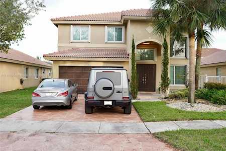 465 SW 205th Ave Pembroke Pines, FL 33029