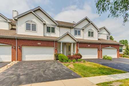 6384 Cunningham Ct Gurnee, IL 60031
