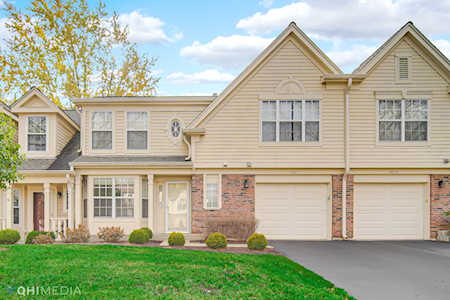 1621 W Portsmith Ln Arlington Heights, IL 60004