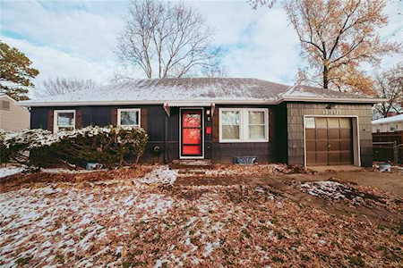 11301 Cleveland Ave Kansas City, MO 64137