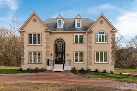 2317 Providence Creek Ln Charlotte, NC 28270