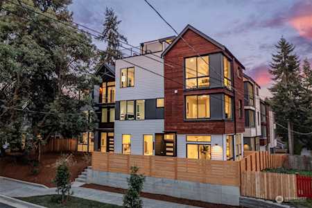 10042 B Stone Ave N Seattle, WA 98133