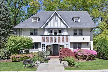 135 Dellwood Rd Bronxville, NY 10708